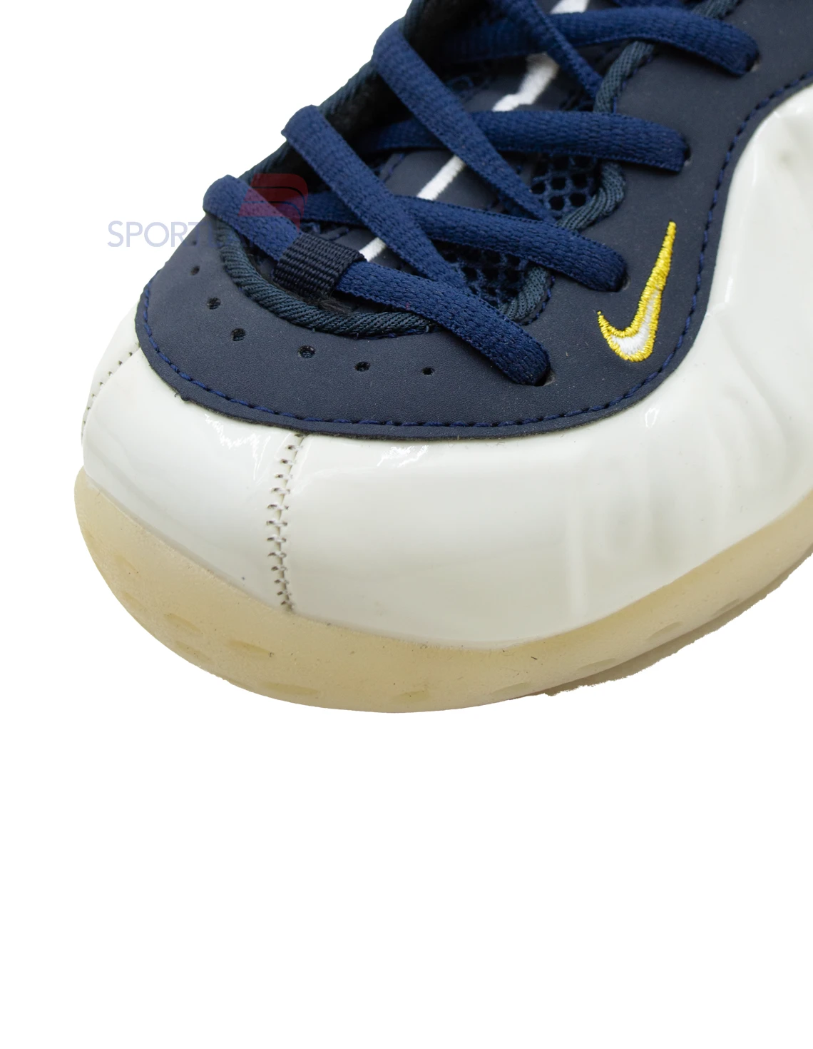 کتونی بسکتبال زنانه نایک Nike Air Foamposite One W