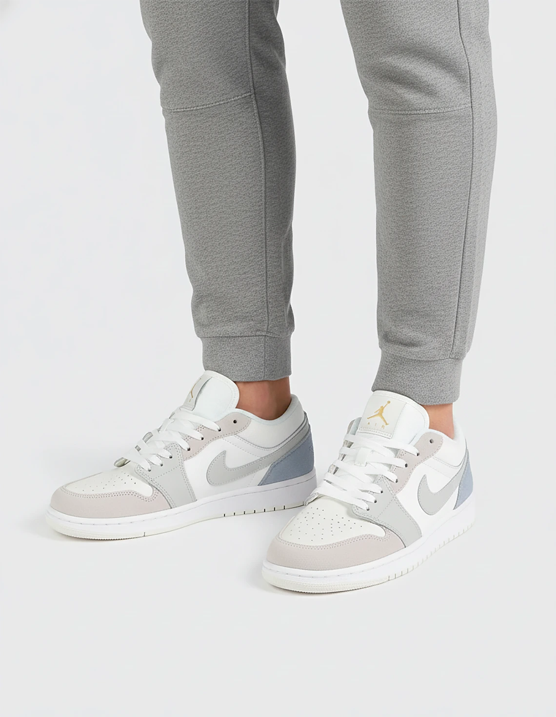 کتونی روزانه Unisex نایک Nike Jordan 1 Low Paris U