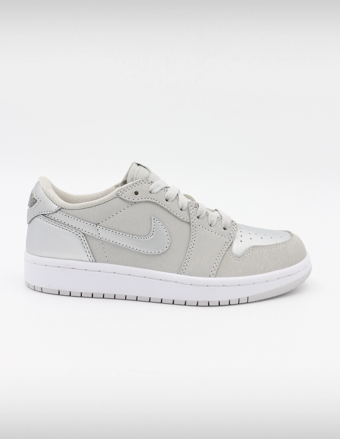 کتونی روزانه زنانه نایک Nike Air Jordan 1 Retro Low OG W