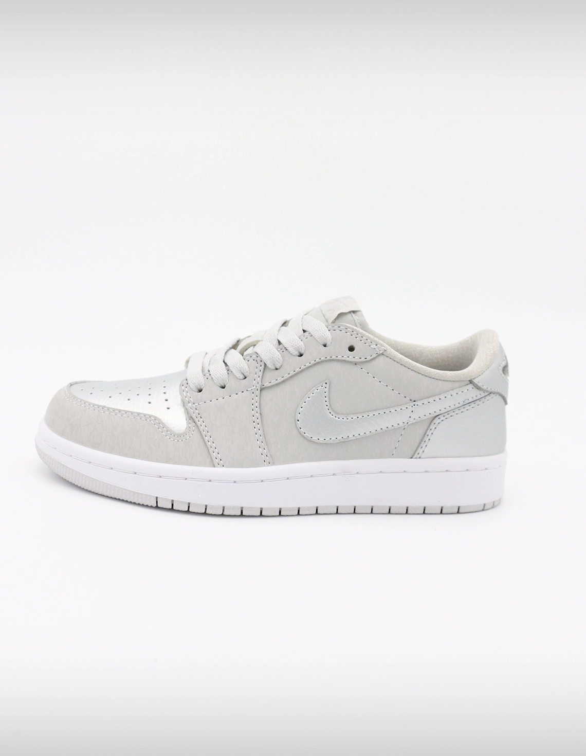 کتونی روزانه زنانه نایک Nike Air Jordan 1 Retro Low OG W